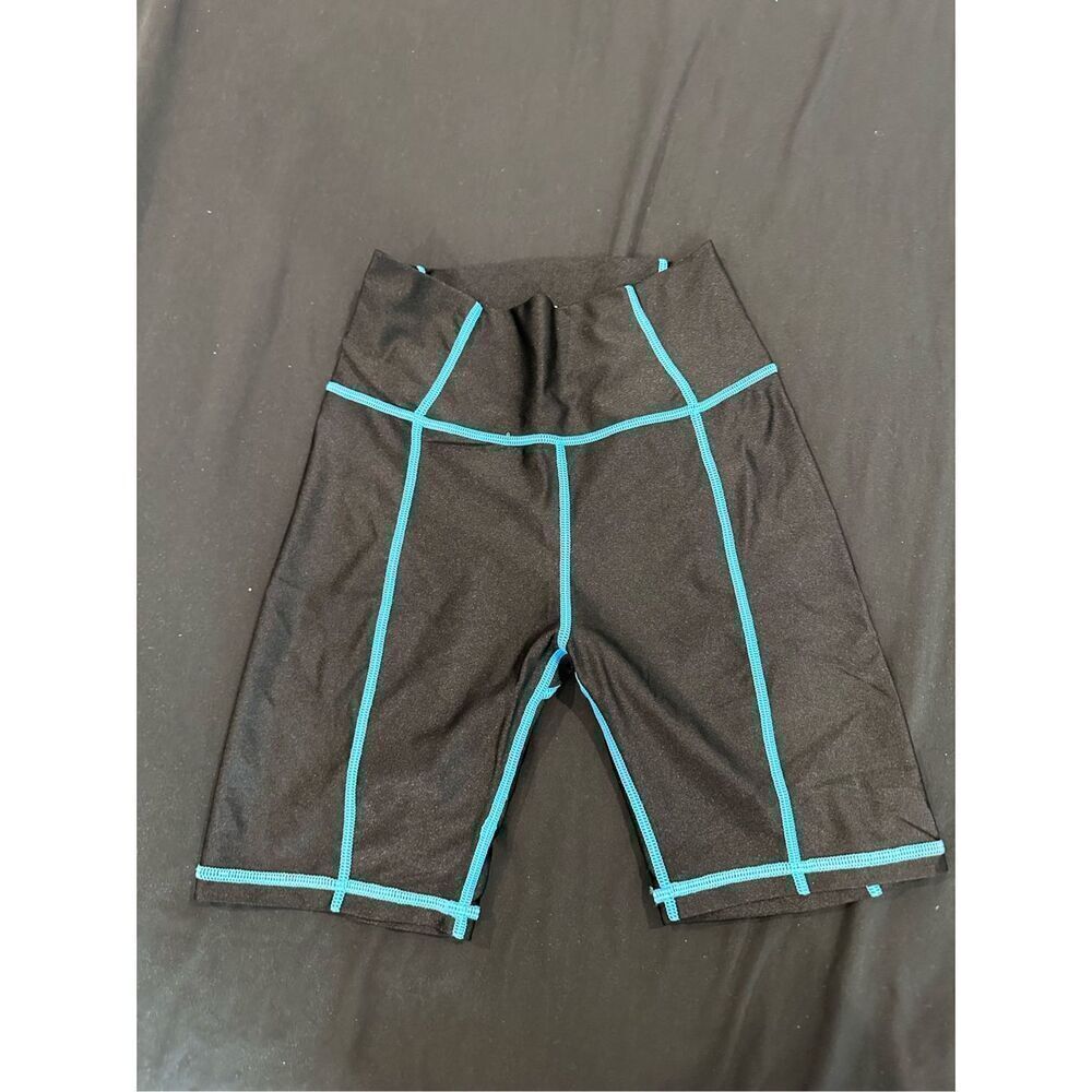 Halfheart women’s bike shorts size S black and blue lining